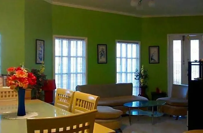 Serdena Fronting Cuatro Islas Hotel